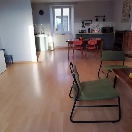 Pour 7 Personnes Dans Maison Du Xviiieme Siecle A Livinhac-le-Haut