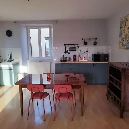 Pour 7 Personnes Dans Maison Du Xviiieme Siecle A * Livinhac-le-Haut