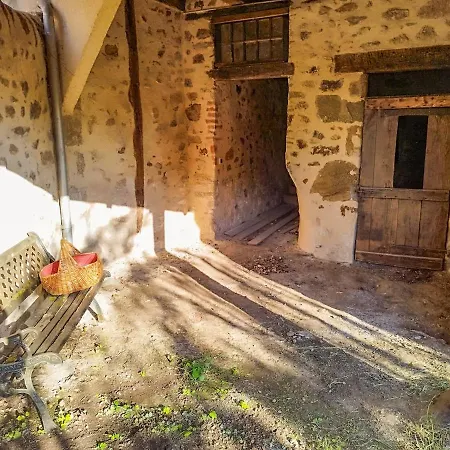Pour 7 Personnes Dans Maison Du Xviiieme Siecle A Daire
